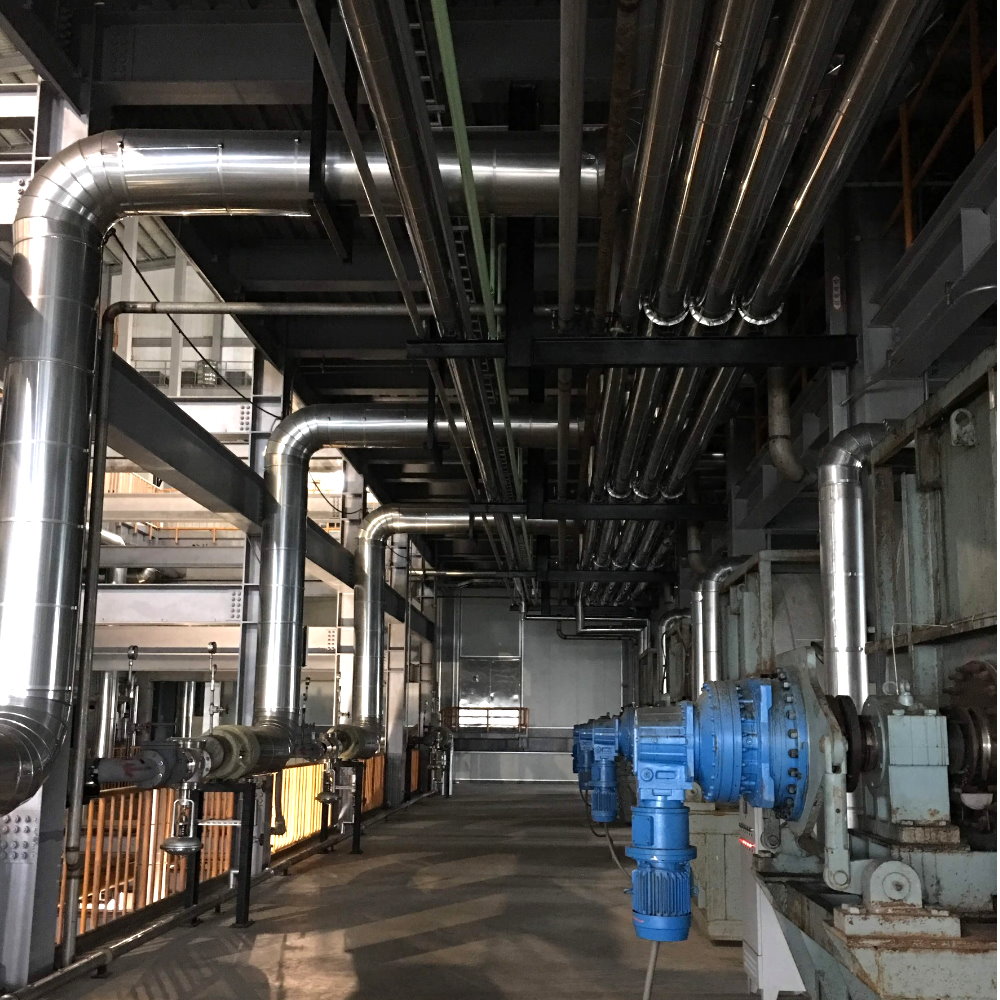 化工廠蒸氣管岩棉加白鐵保溫工程
